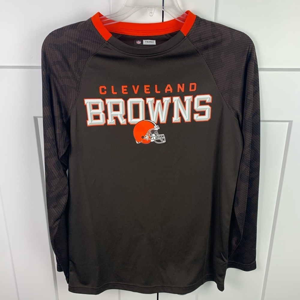 NFL Mens MEDIUM Long Sleeve T Shirt Cleveland Browns Football